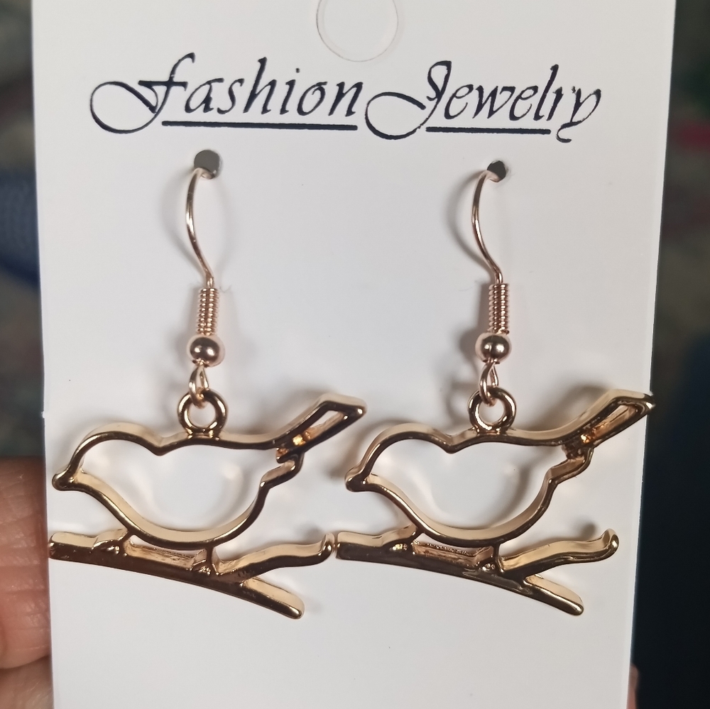 goldtone bird earrings